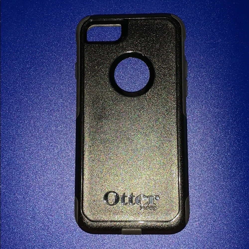 Black OtterBox case for iPhone 7